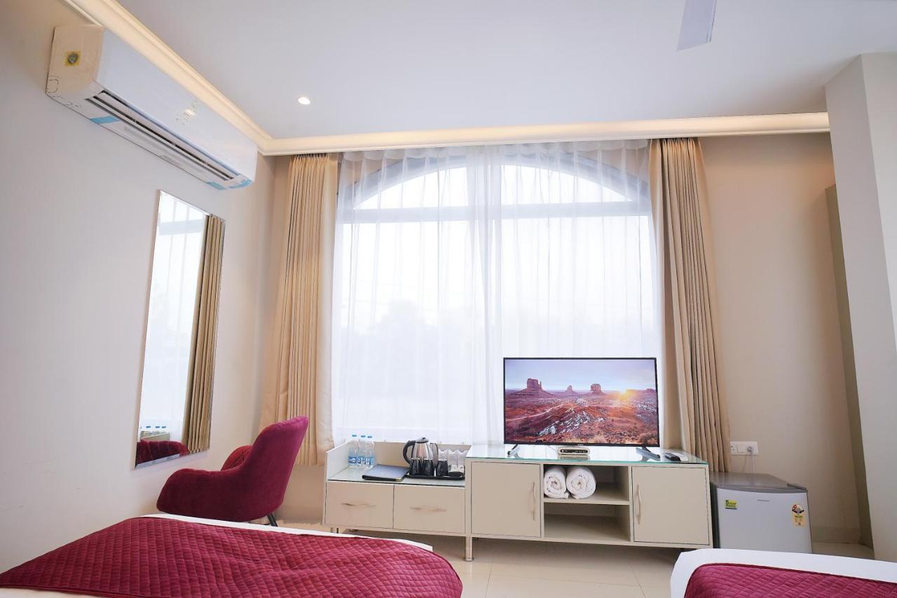 Hotel Green Land Heights Amritsar Exterior foto